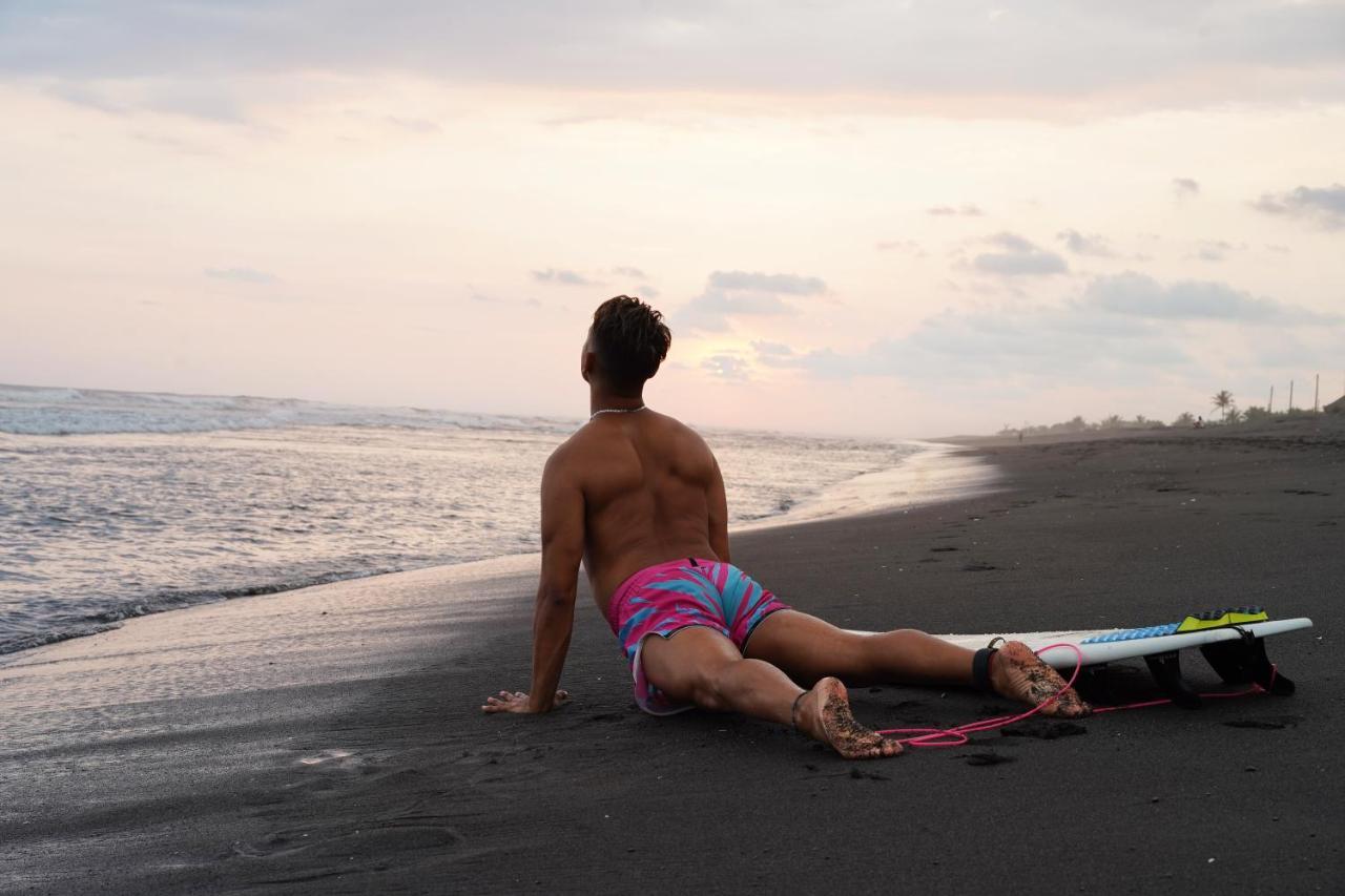 Shanti Surf Camp El Paredón Buena Vista المظهر الخارجي الصورة