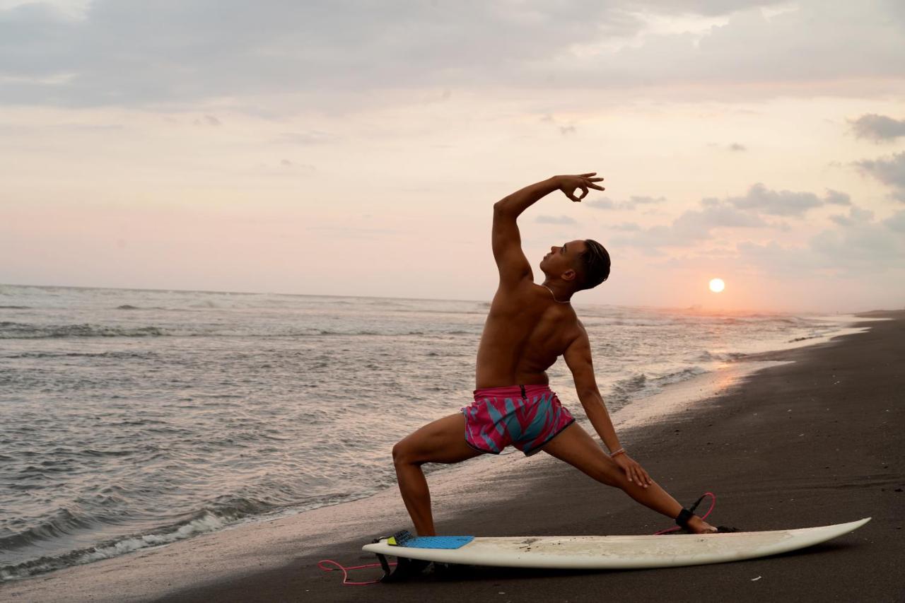 Shanti Surf Camp El Paredón Buena Vista المظهر الخارجي الصورة