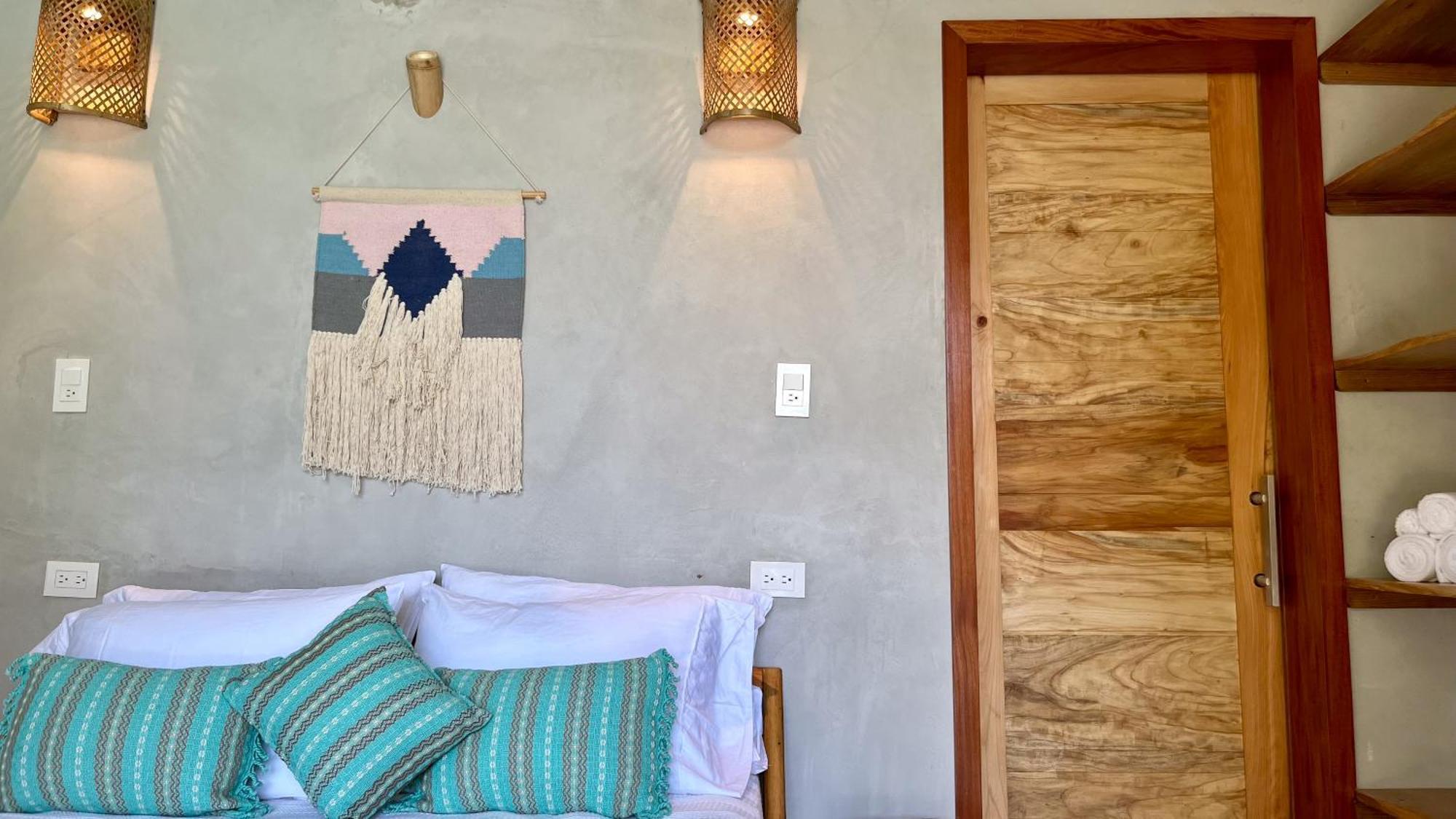 Shanti Surf Camp El Paredón Buena Vista المظهر الخارجي الصورة